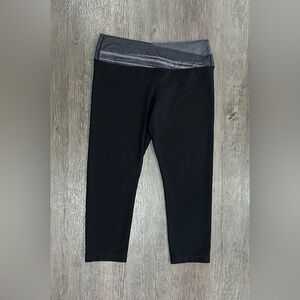 Lululemon Women's Black Capri Leggings
